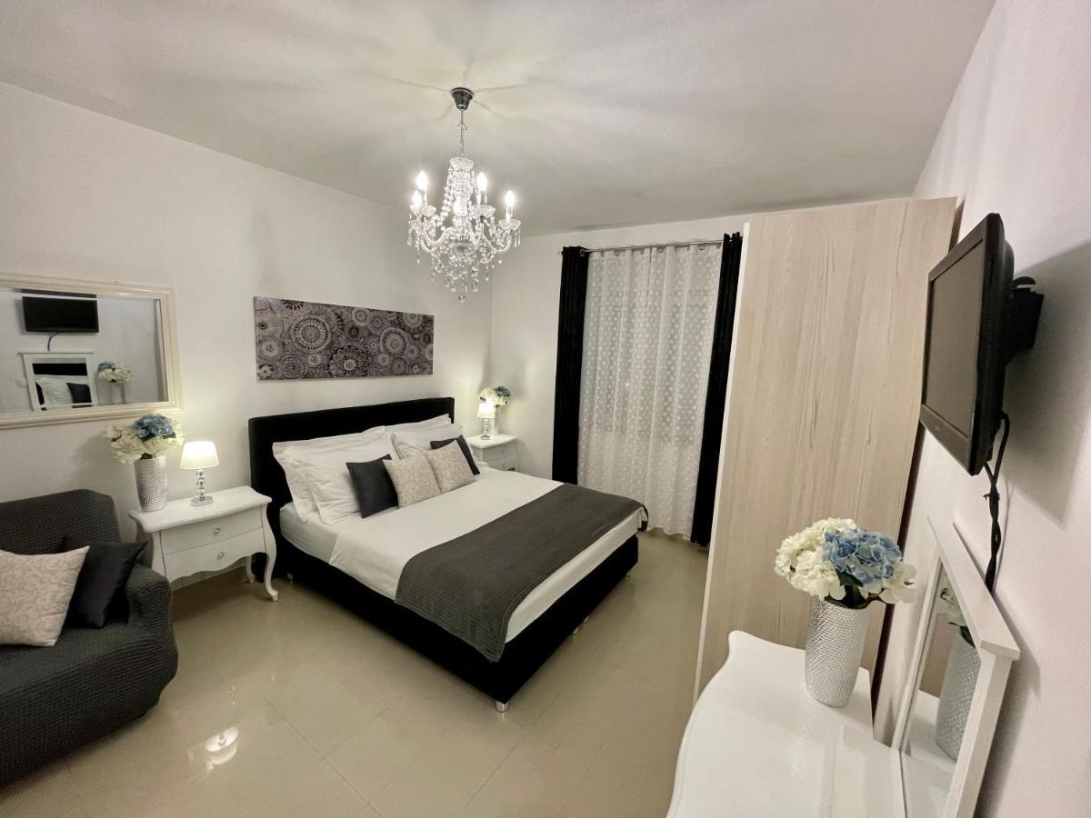 Guest house Square